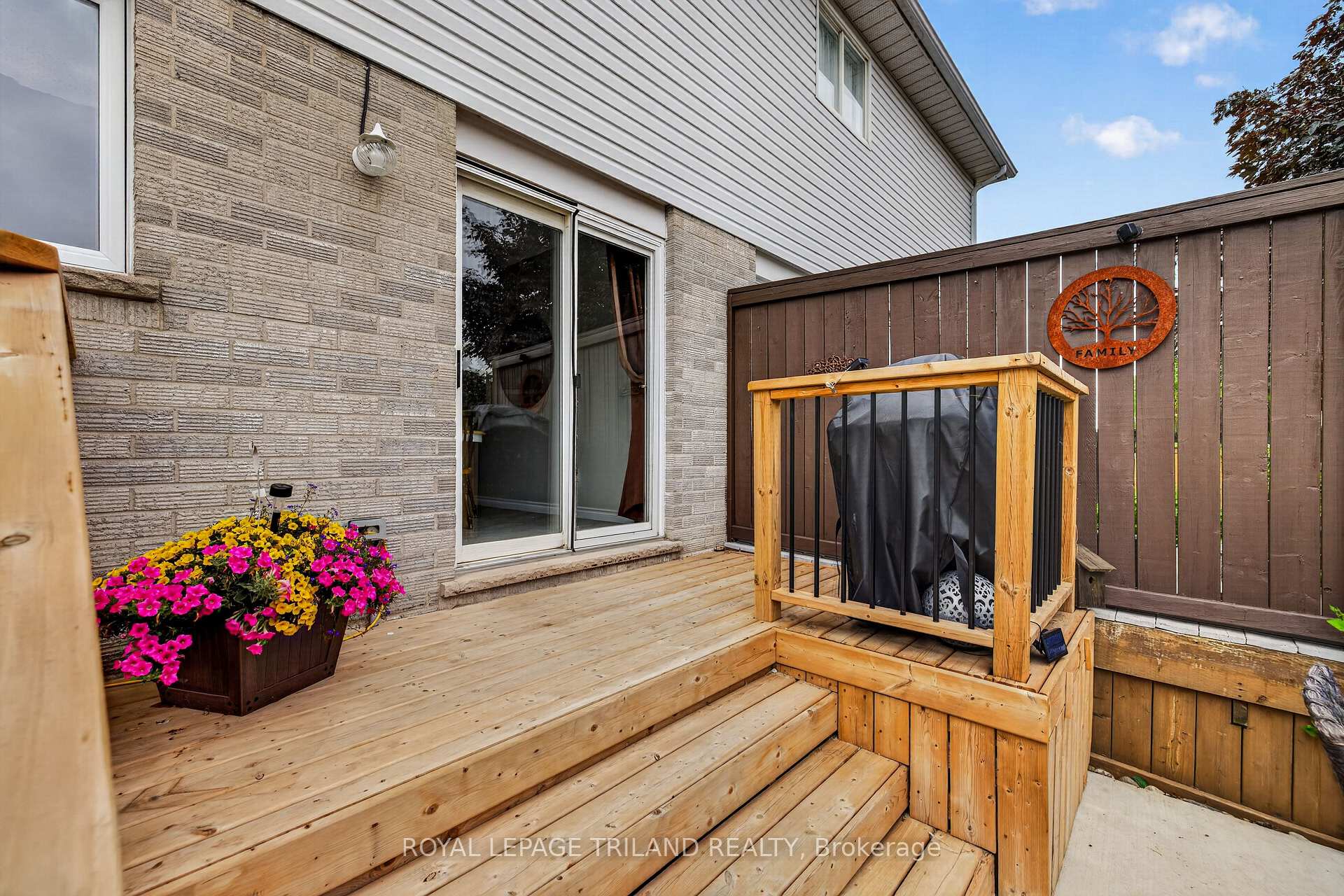 Photo 42 of 400 Highview Drive, St. Thomas — HOMEH
