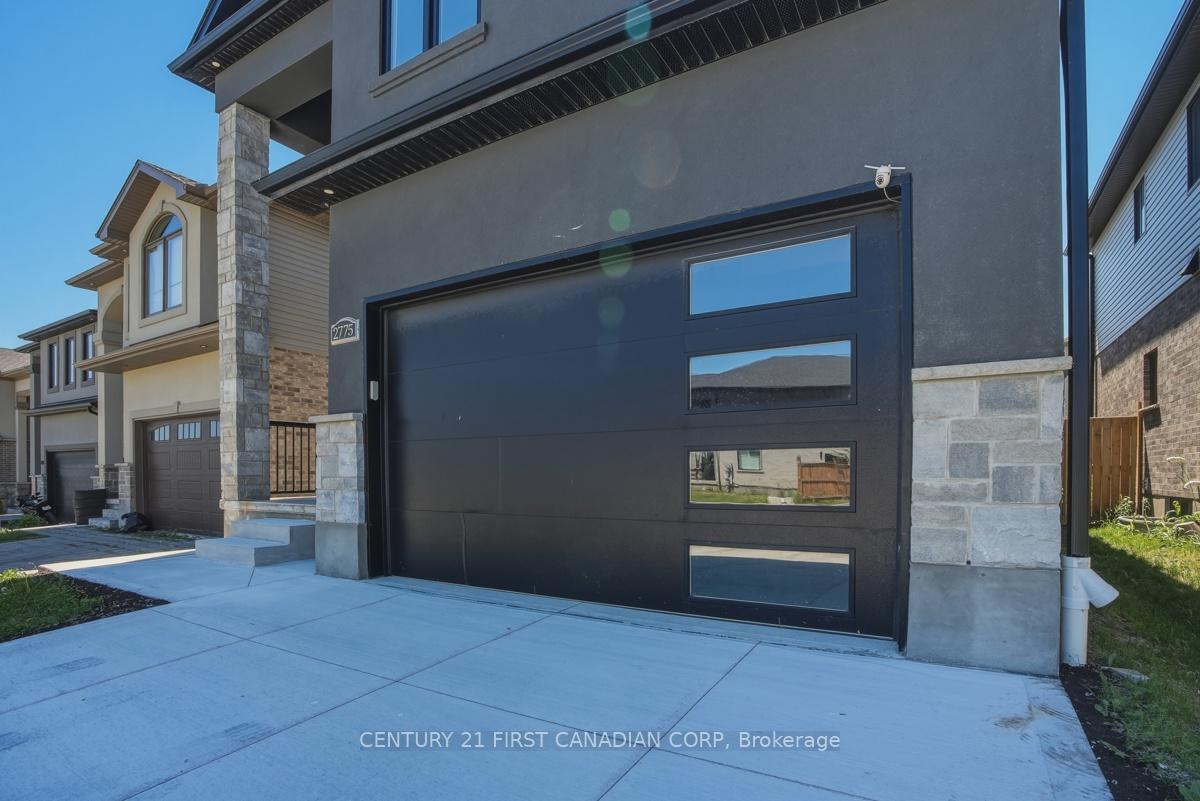 Photo 3 of Unit UPPER, 2775 Oriole Drive, London, South U — HOMEH