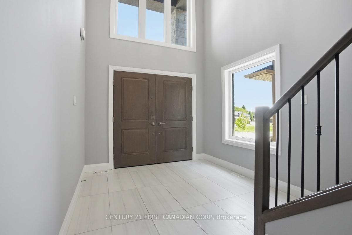 Photo 5 of Unit UPPER, 2775 Oriole Drive, London, South U — HOMEH