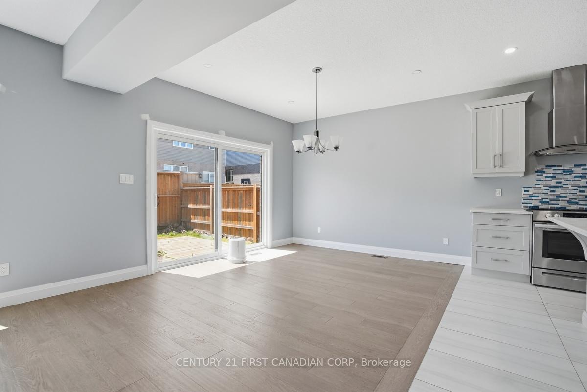 Photo 10 of Unit UPPER, 2775 Oriole Drive, London, South U — HOMEH