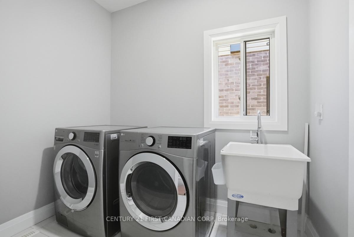 Photo 16 of Unit UPPER, 2775 Oriole Drive, London, South U — HOMEH