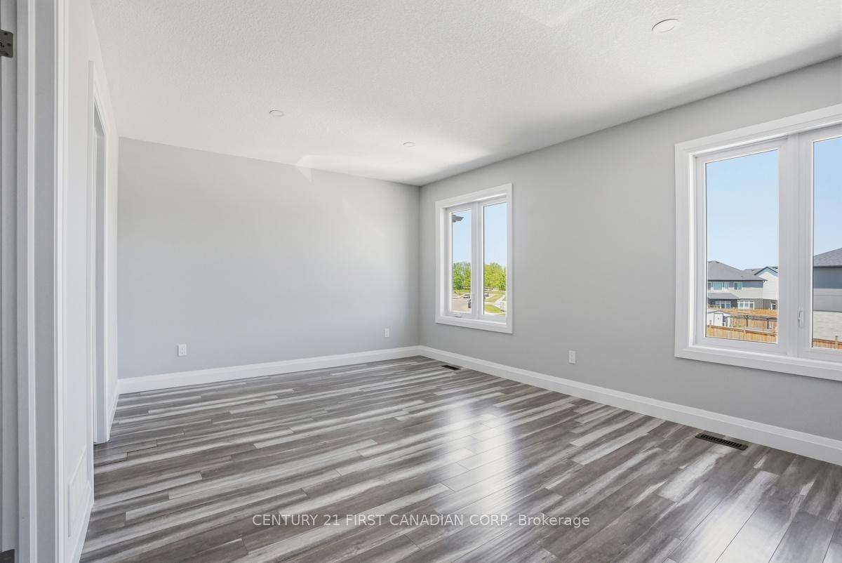 Photo 18 of Unit UPPER, 2775 Oriole Drive, London, South U — HOMEH