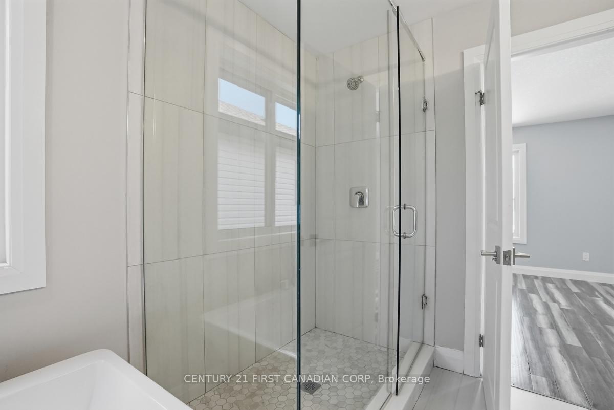 Photo 22 of Unit UPPER, 2775 Oriole Drive, London, South U — HOMEH