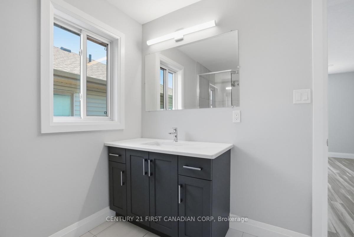 Photo 25 of Unit UPPER, 2775 Oriole Drive, London, South U — HOMEH