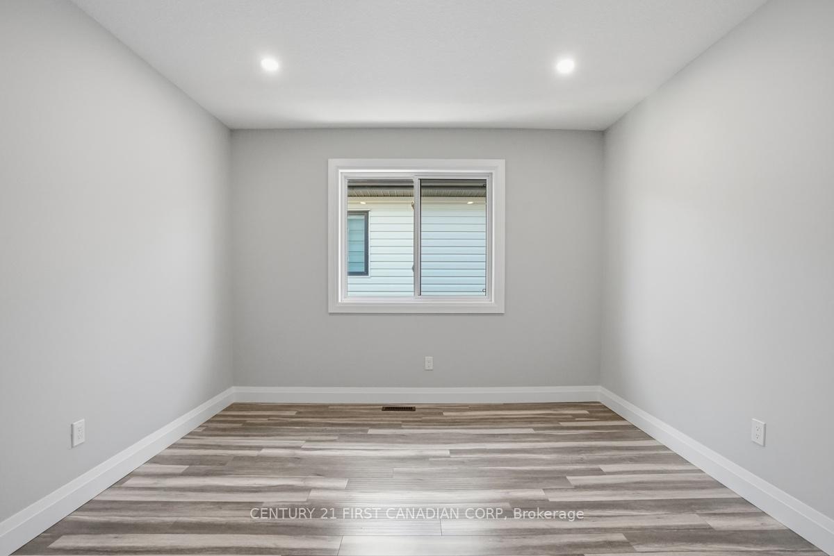 Photo 27 of Unit UPPER, 2775 Oriole Drive, London, South U — HOMEH