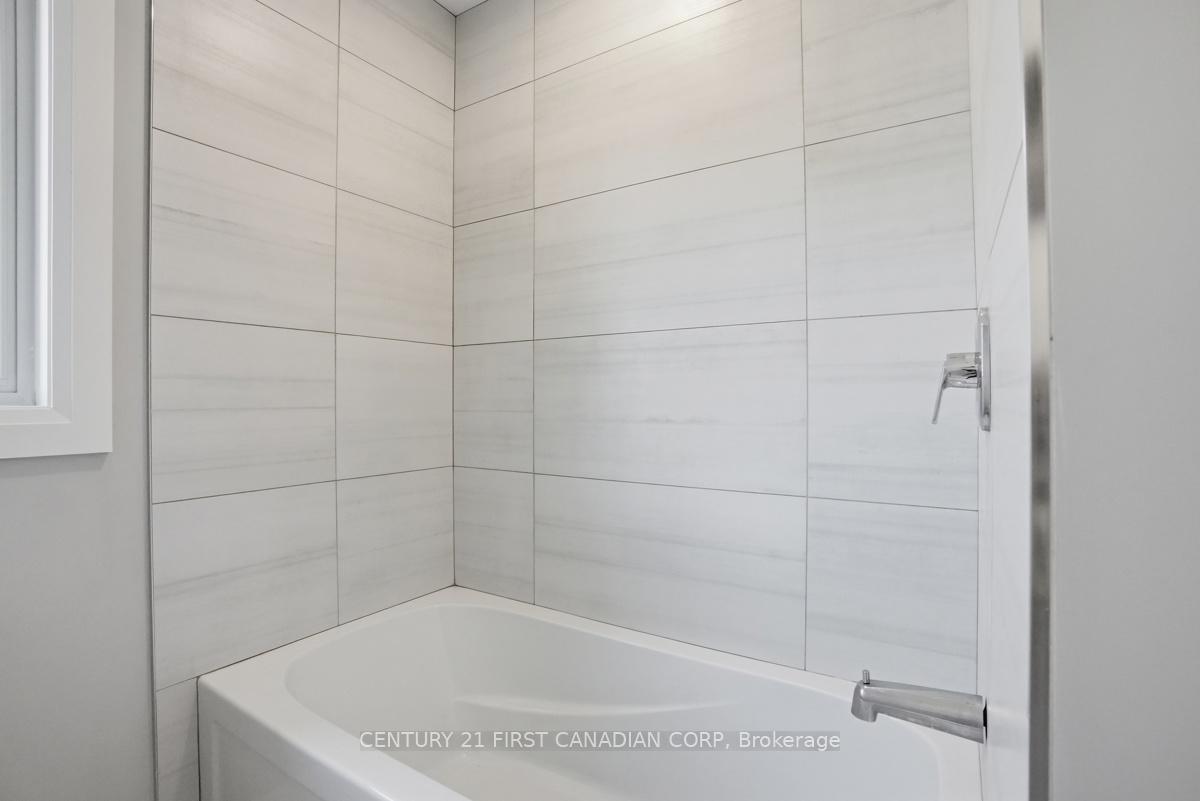Photo 31 of Unit UPPER, 2775 Oriole Drive, London, South U — HOMEH