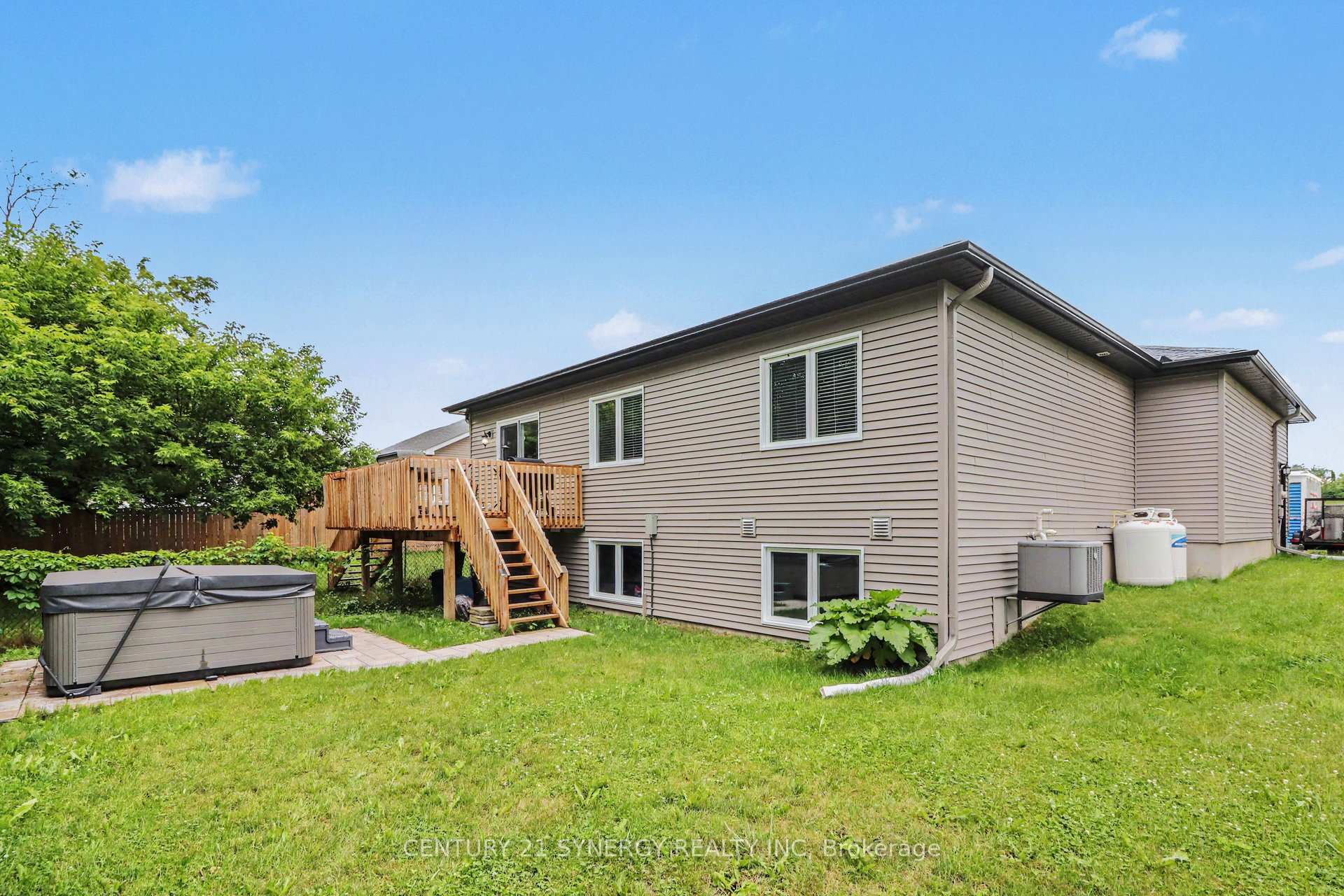 Photo 33 of 27 Calco Crescent, North Stormont, Moose Creek — HOMEH