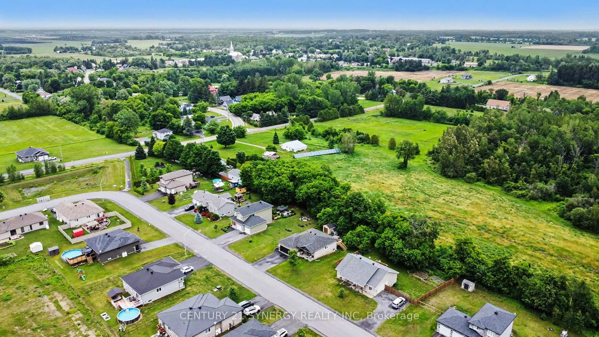 Photo 37 of 27 Calco Crescent, North Stormont, Moose Creek — HOMEH