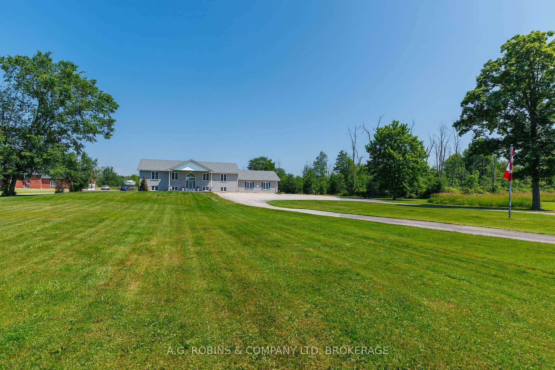 Photo 6 of 12312 Lakeshore Road, Wainfleet, Lakeshore — HOMEH