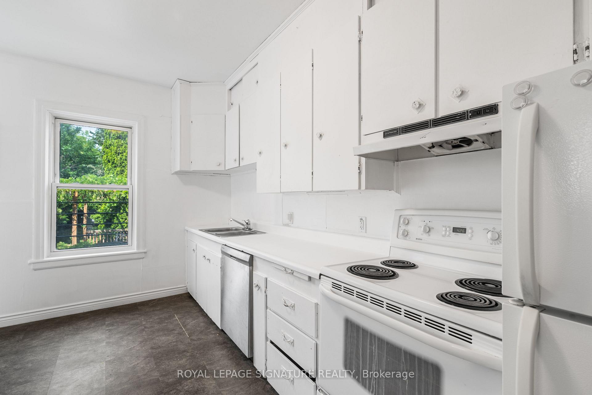 Photo 12 of 72 Gwynne Avenue, Toronto, South Parkdale — HOMEH