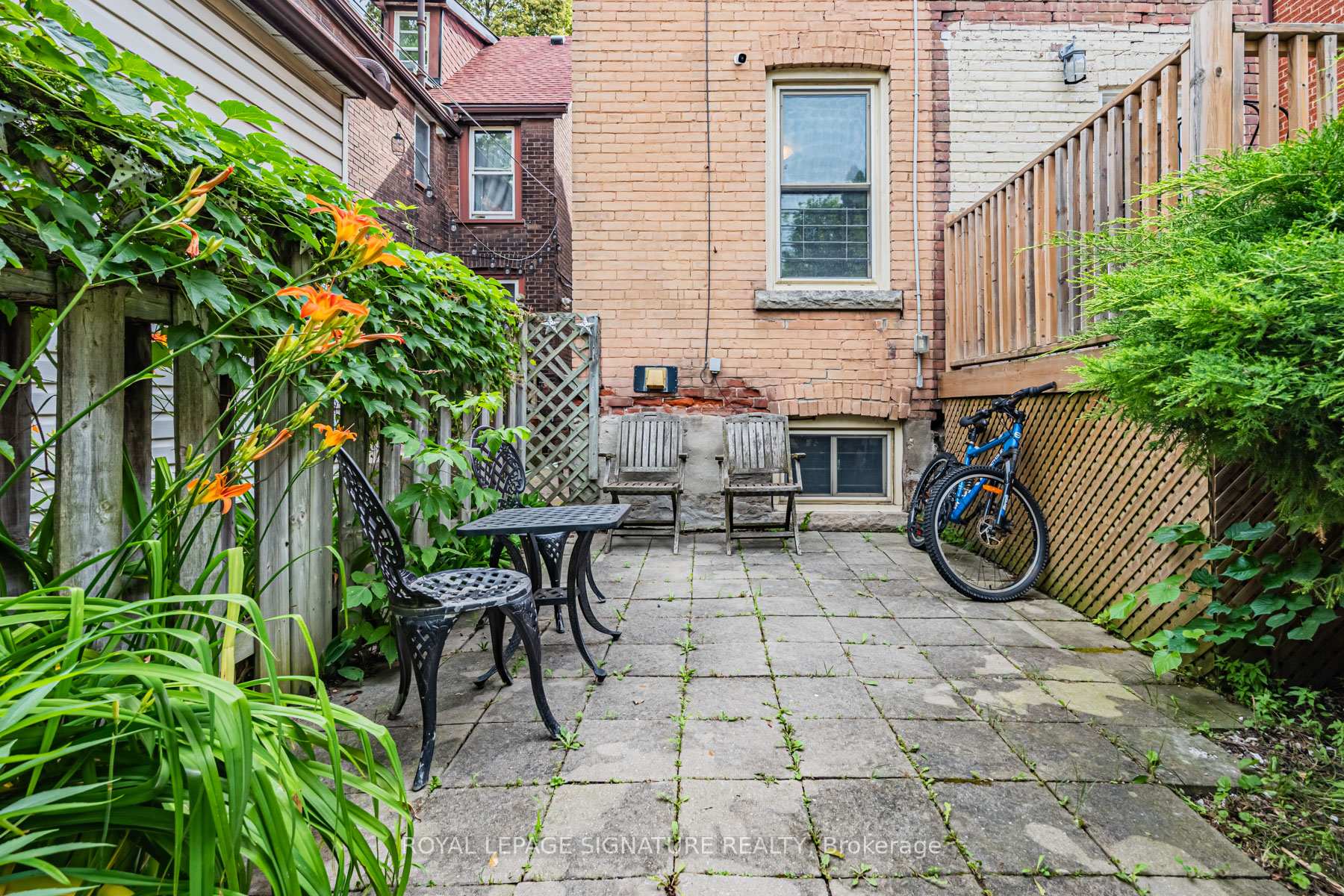 Photo 32 of 72 Gwynne Avenue, Toronto, South Parkdale — HOMEH