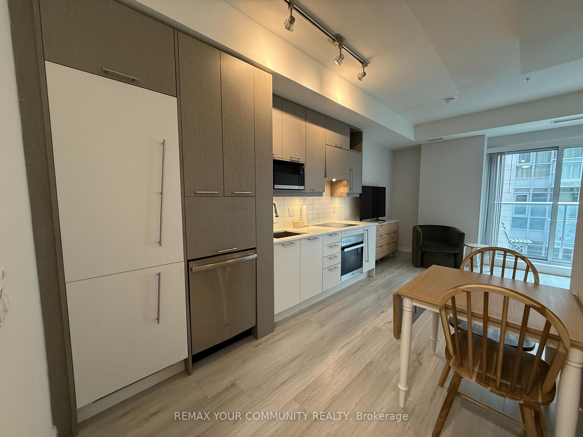 Photo 1 of Unit 502, 30 Nelson Street, Toronto, Waterfront Communities — HOMEH