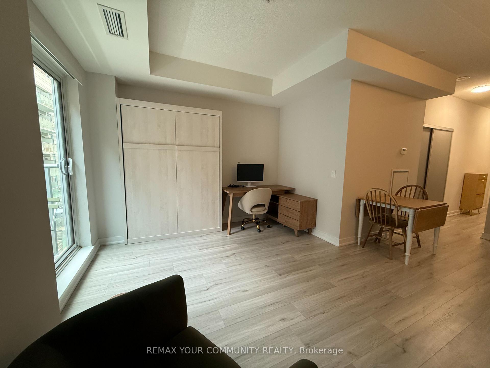 Photo 10 of Unit 502, 30 Nelson Street, Toronto, Waterfront Communities — HOMEH