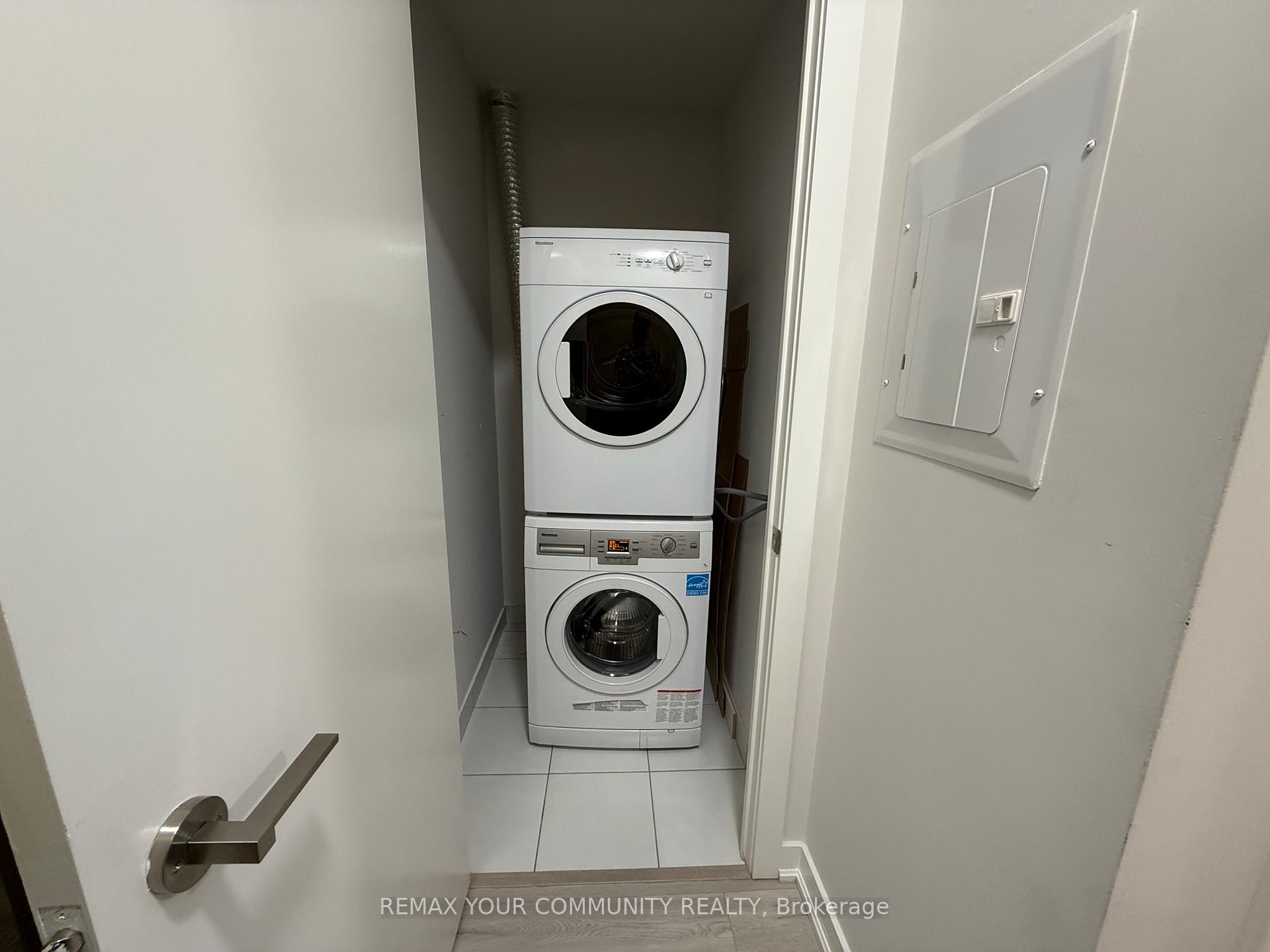 Photo 15 of Unit 502, 30 Nelson Street, Toronto, Waterfront Communities — HOMEH