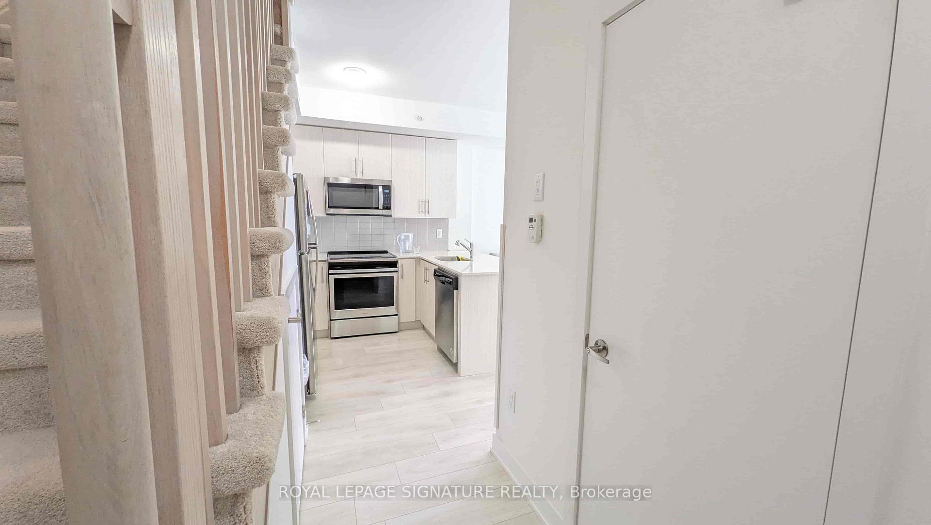 Photo 11 of Unit 15, 3472 Widdicombe Way, Mississauga, Erin Mills — HOMEH