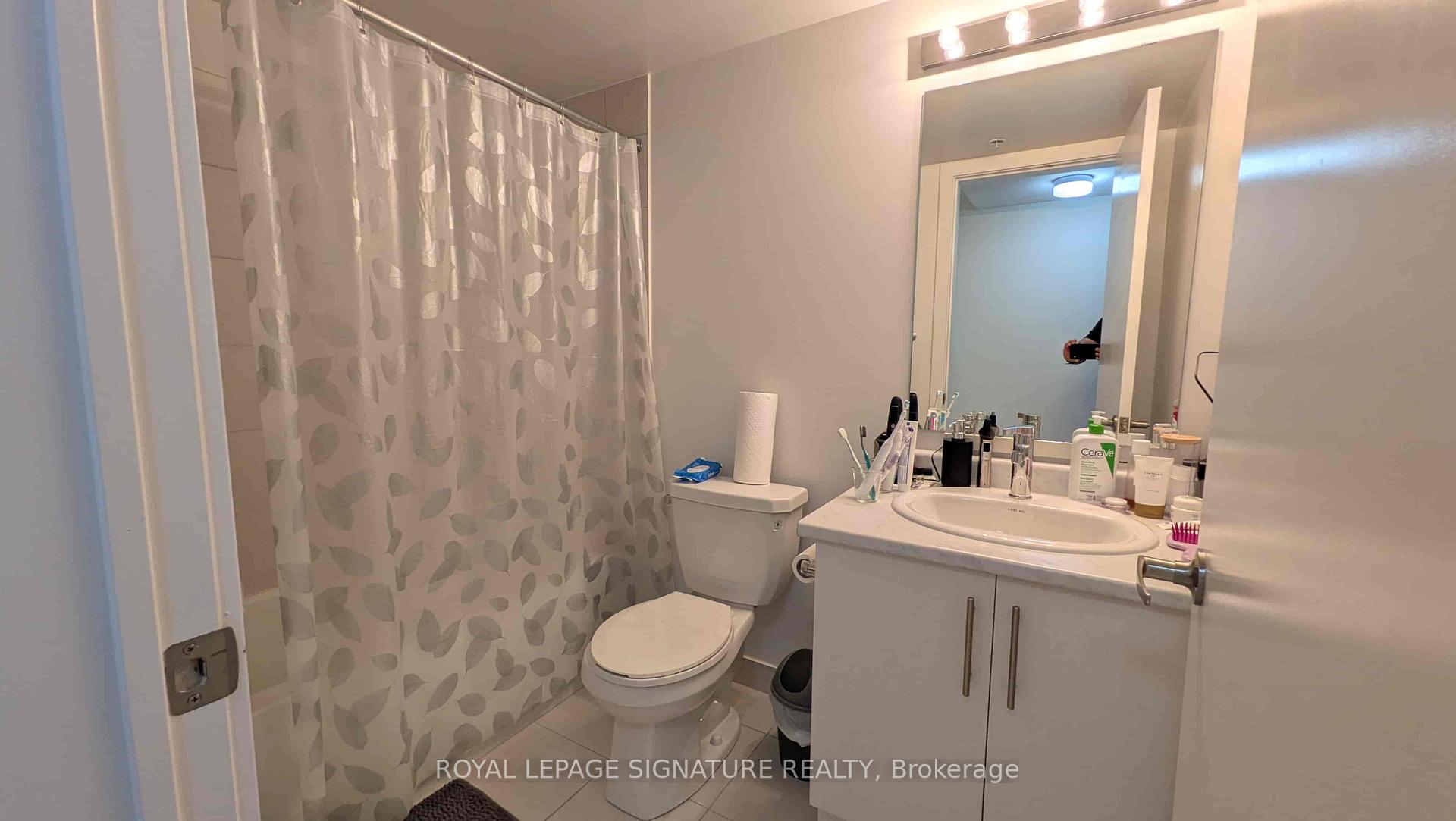 Photo 14 of Unit 15, 3472 Widdicombe Way, Mississauga, Erin Mills — HOMEH