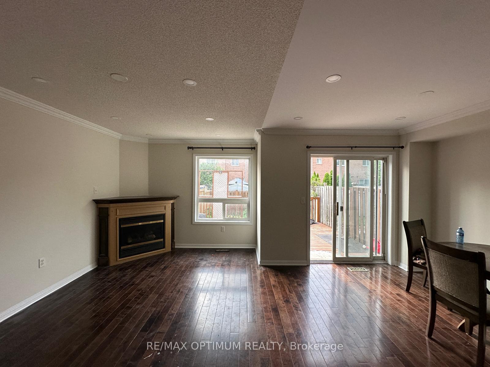 Photo 3 of 3942 Coachman Circle, Mississauga, Churchill Meadows — HOMEH