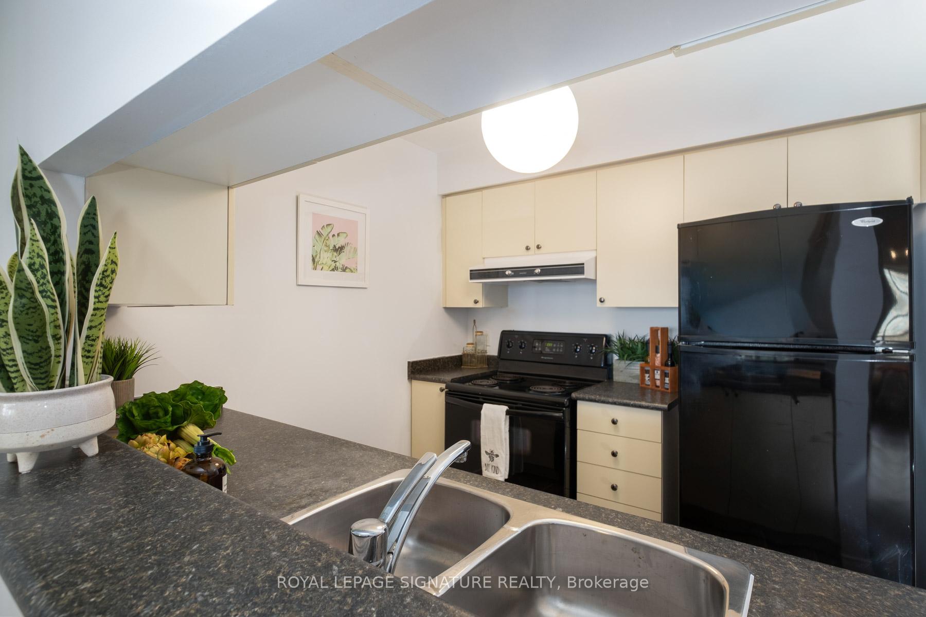 Photo 10 of Unit 810, 1200 The Esplanade Road N, Pickering, Town Centre — HOMEH