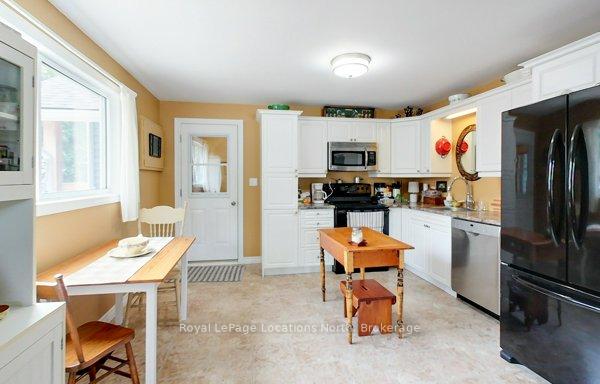 Photo 20 of 245 Jane Street, Clearview, Stayner — HOMEH