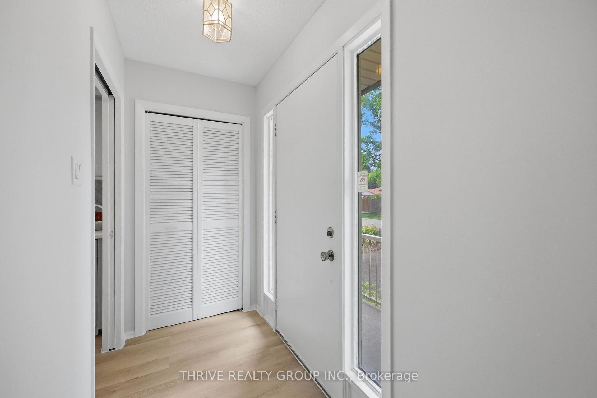 Photo 3 of 115 Haliburton Road, London, South K — HOMEH