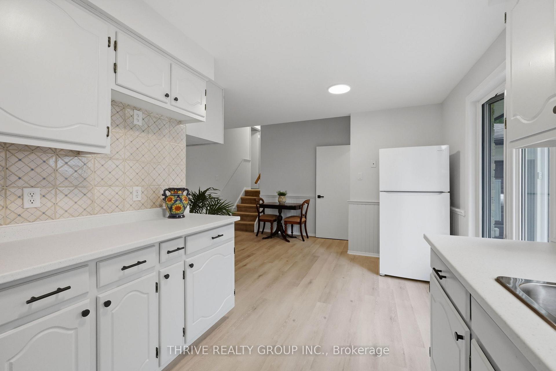 Photo 10 of 115 Haliburton Road, London, South K — HOMEH
