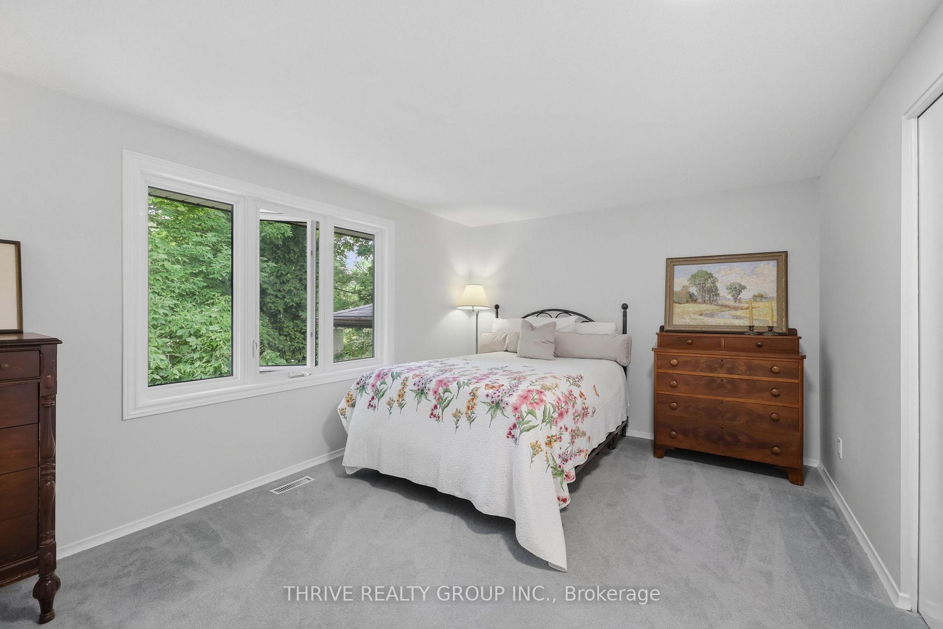 Photo 13 of 115 Haliburton Road, London, South K — HOMEH