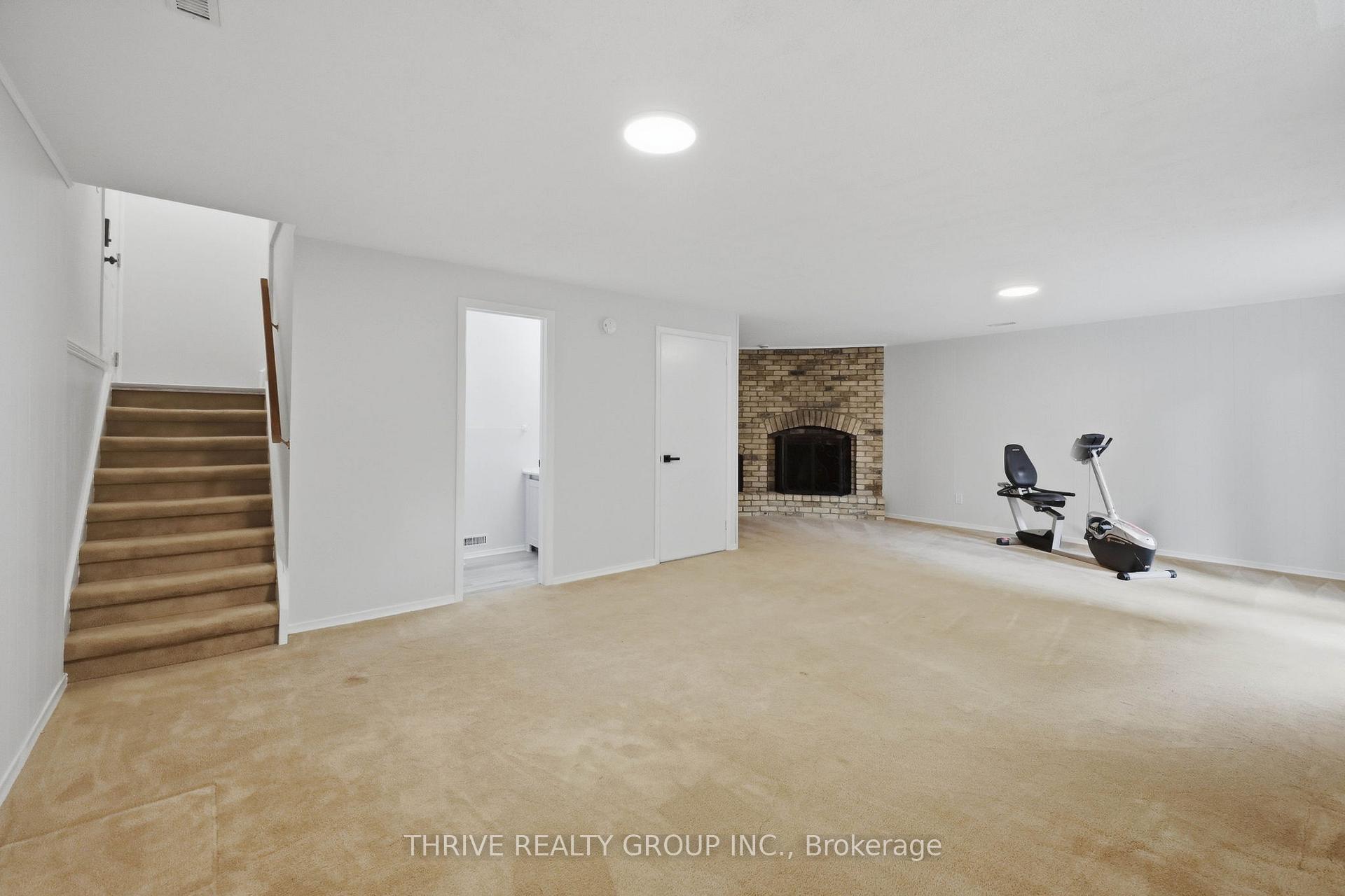 Photo 17 of 115 Haliburton Road, London, South K — HOMEH