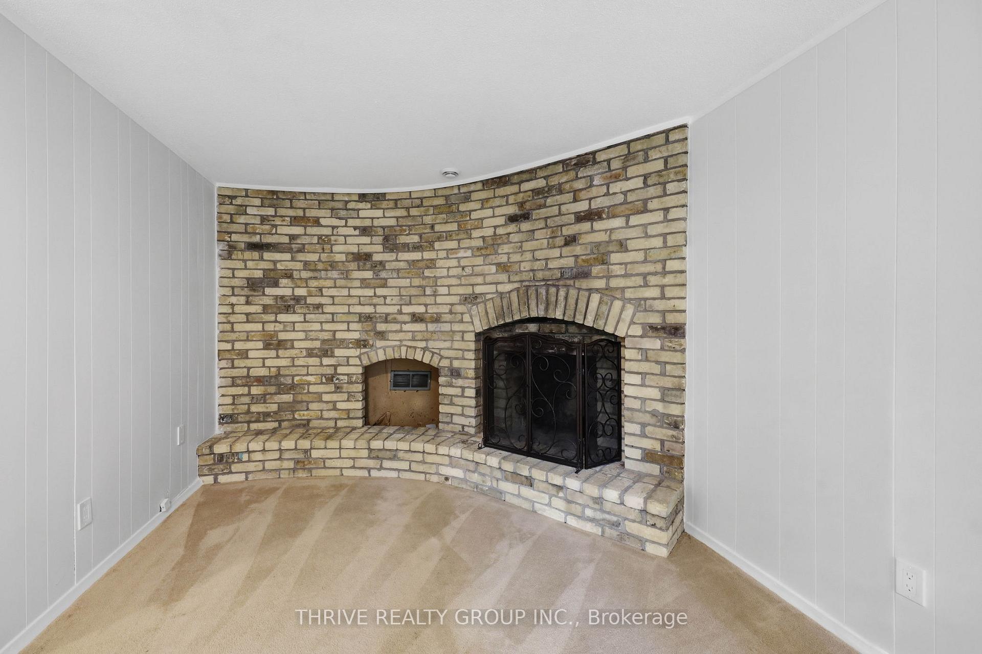 Photo 20 of 115 Haliburton Road, London, South K — HOMEH