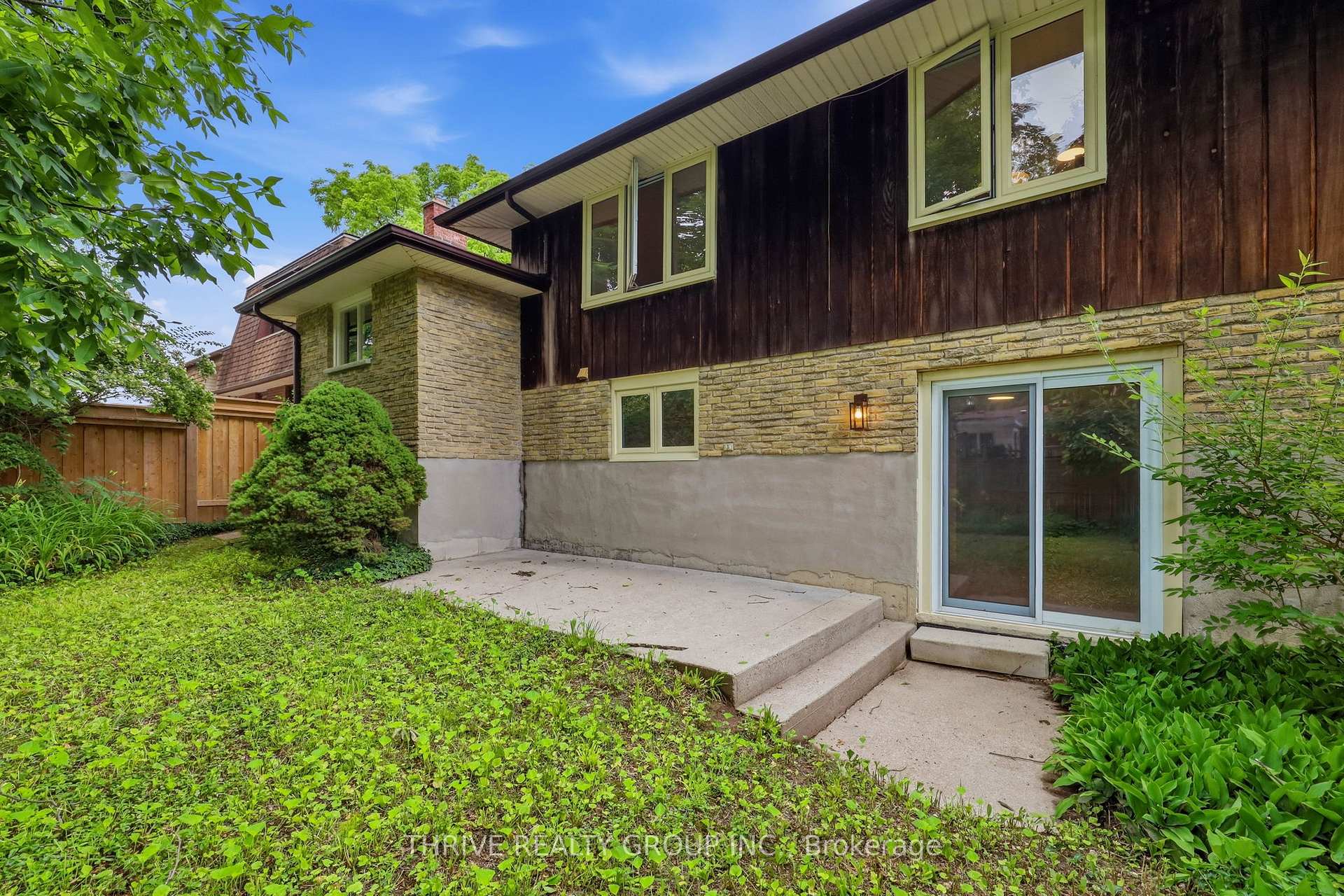 Photo 23 of 115 Haliburton Road, London, South K — HOMEH
