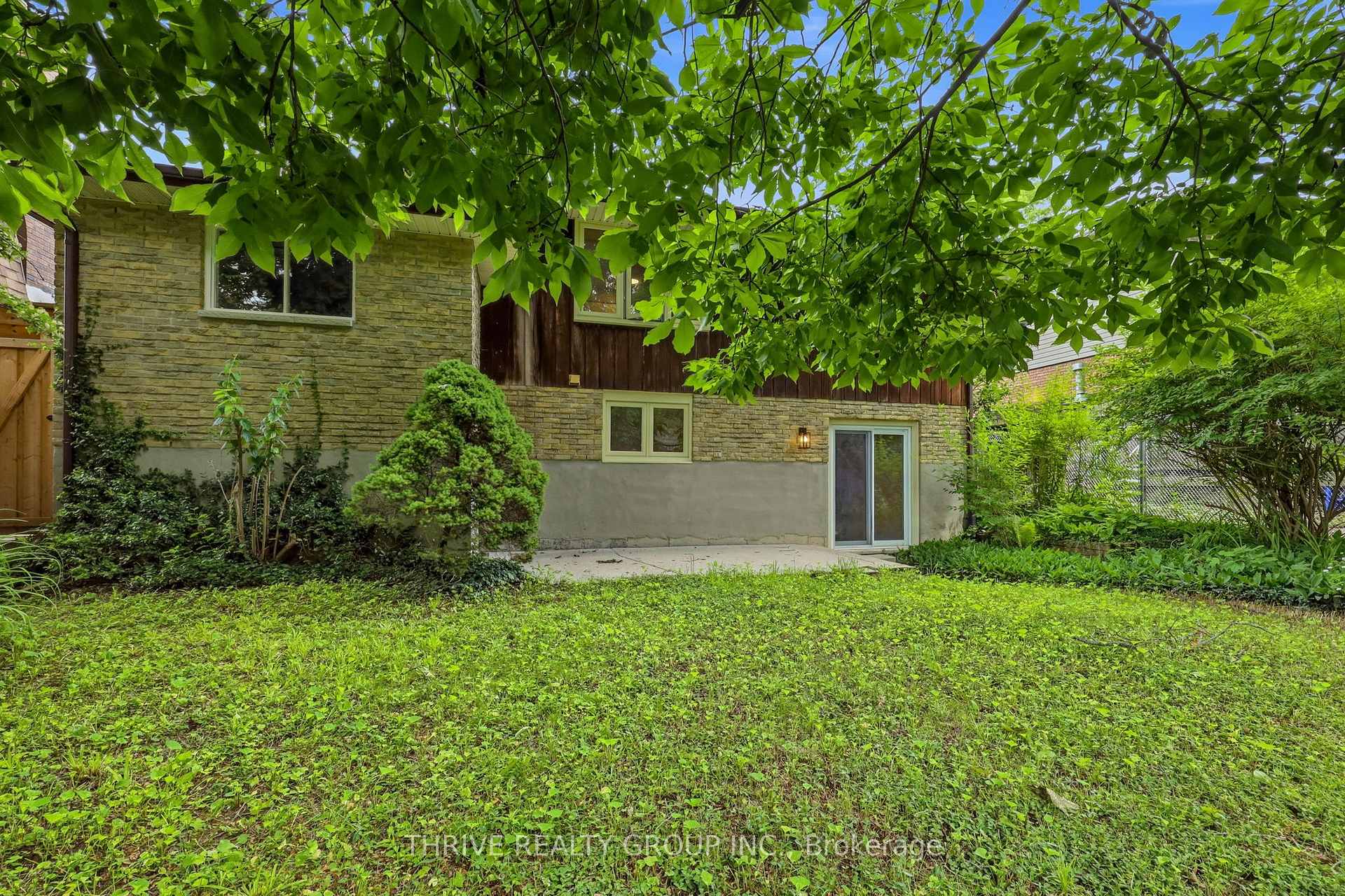 Photo 24 of 115 Haliburton Road, London, South K — HOMEH