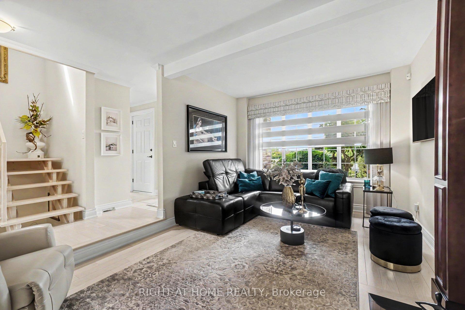 Photo 4 of 1484 Meadowbrook Road, Ottawa, Pineview — HOMEH