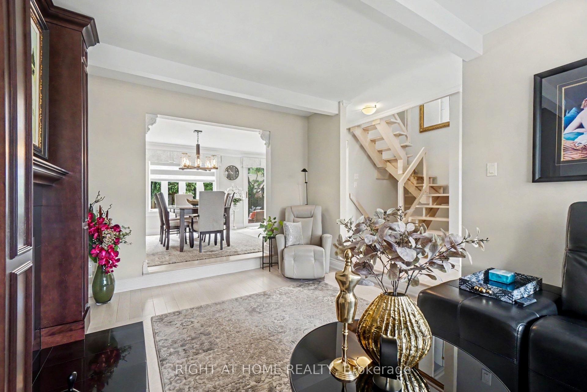 Photo 7 of 1484 Meadowbrook Road, Ottawa, Pineview — HOMEH