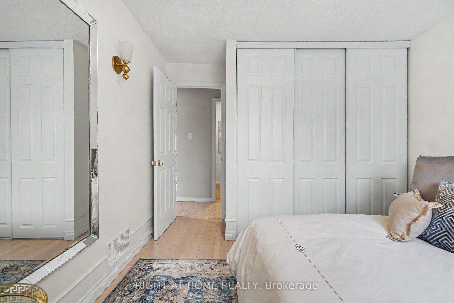 Photo 28 of 1484 Meadowbrook Road, Ottawa, Pineview — HOMEH