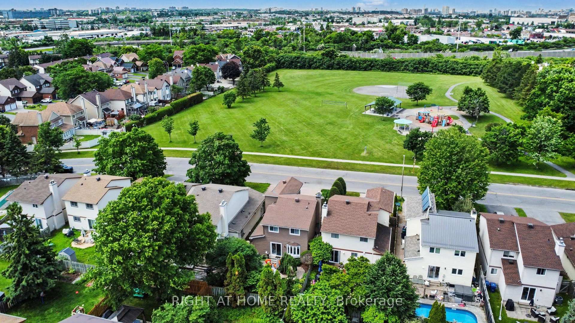 Photo 43 of 1484 Meadowbrook Road, Ottawa, Pineview — HOMEH
