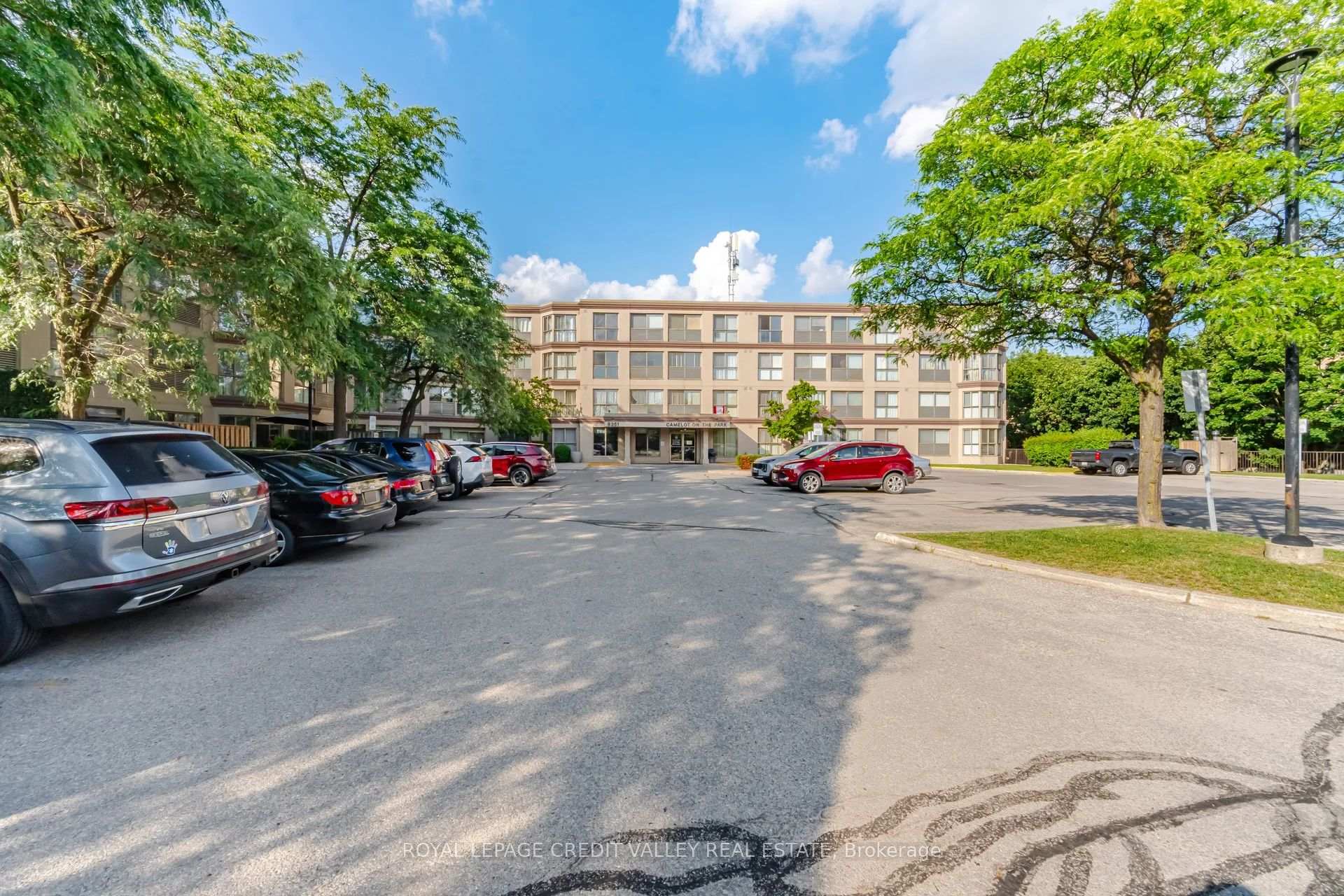 Photo 2 of Unit 407, 8351 Mclaughlin Road S, Brampton, Brampton South — HOMEH
