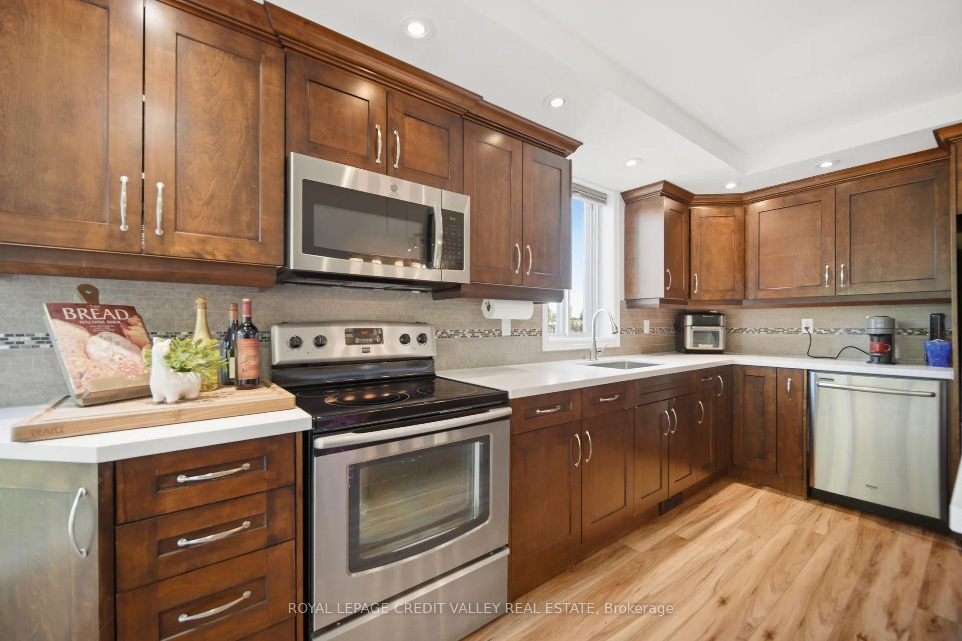 Photo 19 of Unit 407, 8351 Mclaughlin Road S, Brampton, Brampton South — HOMEH