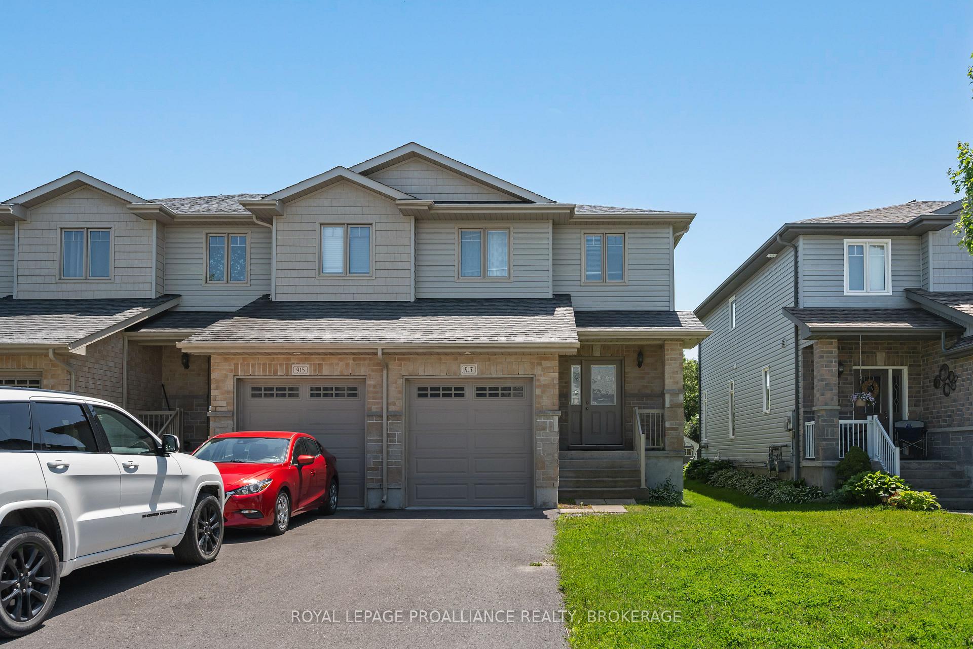 Photo 2 of 917 Blossom Street, Kingston, City Northwest — HOMEH