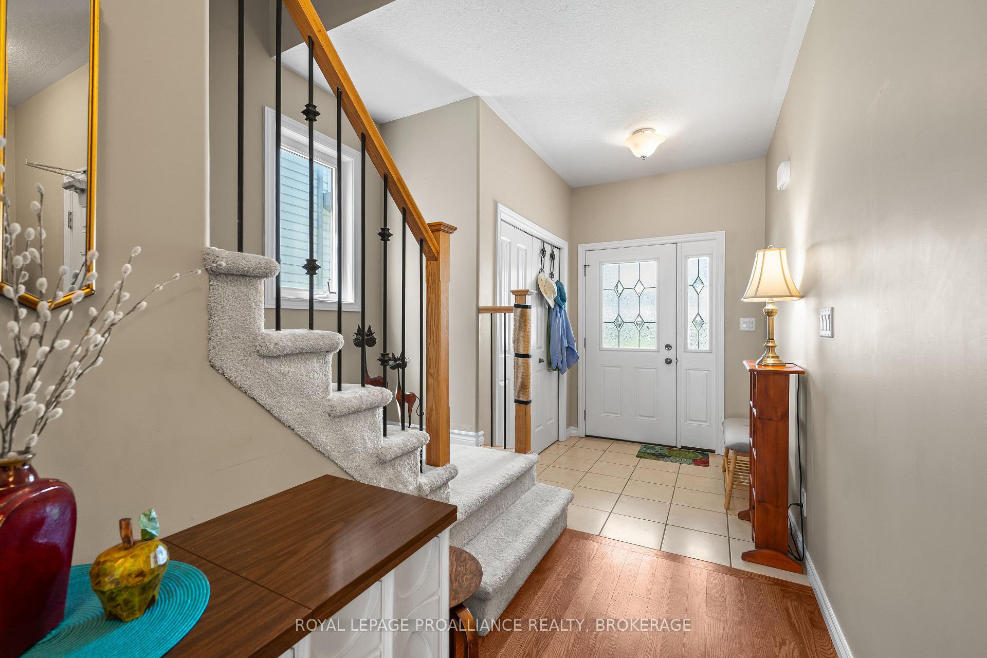 Photo 4 of 917 Blossom Street, Kingston, City Northwest — HOMEH