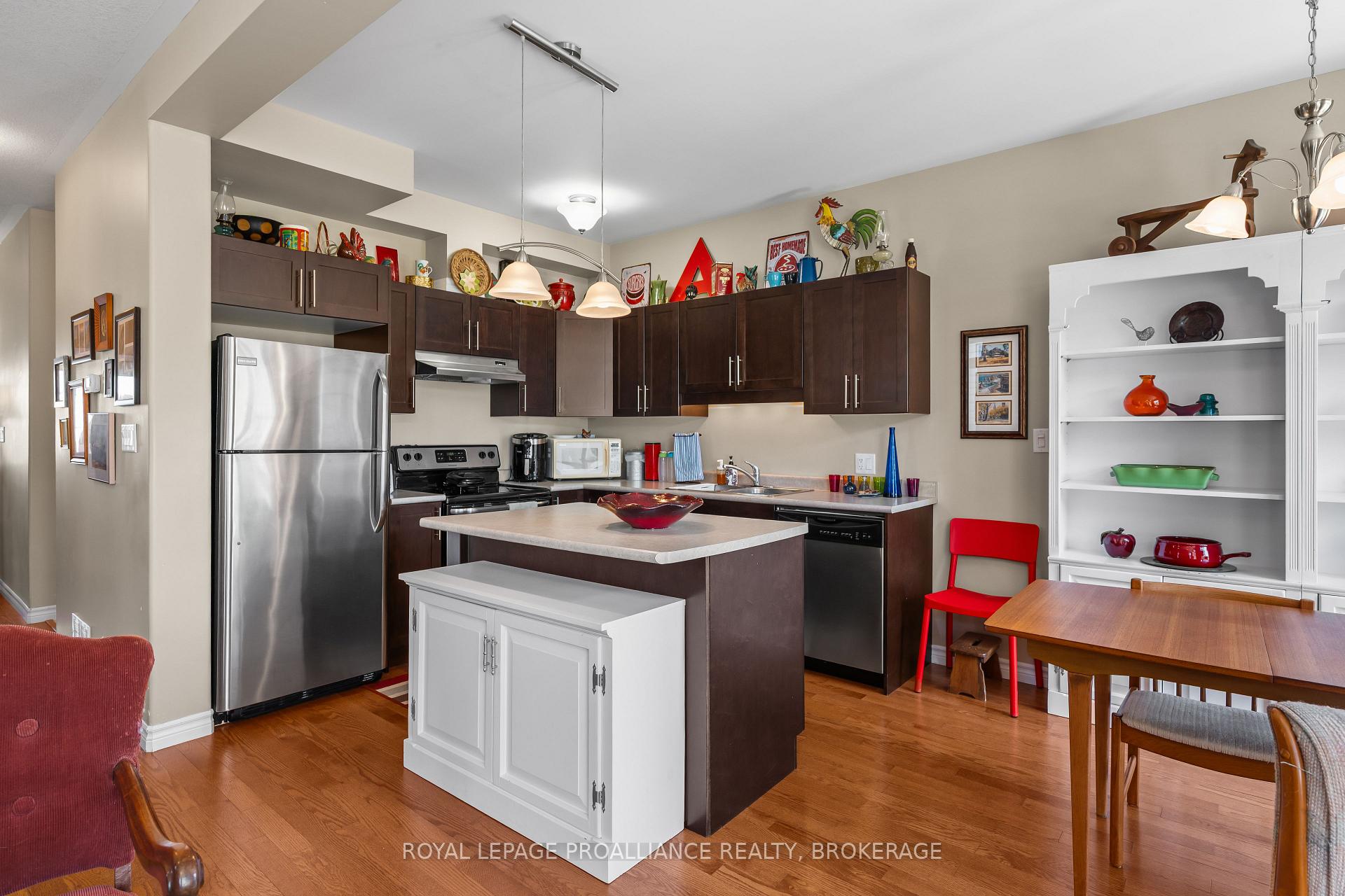 Photo 8 of 917 Blossom Street, Kingston, City Northwest — HOMEH
