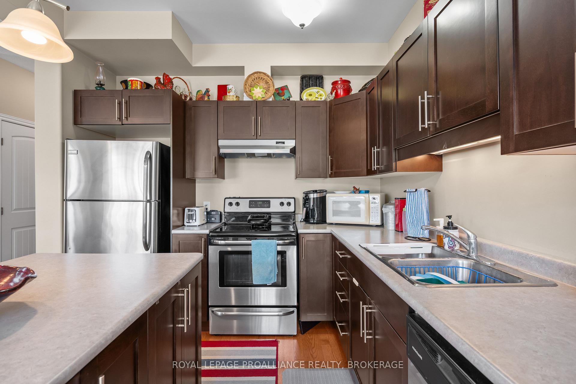 Photo 9 of 917 Blossom Street, Kingston, City Northwest — HOMEH