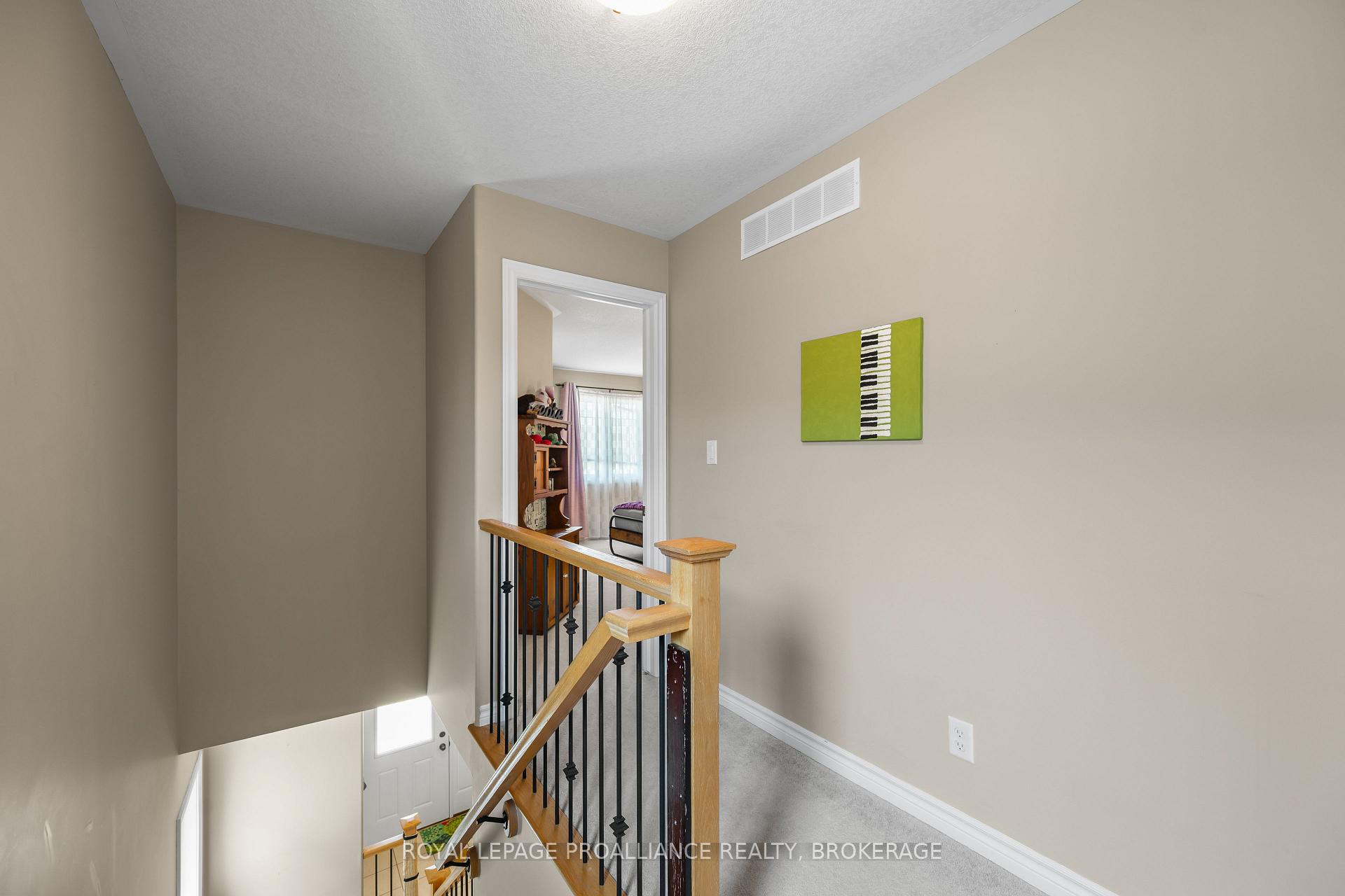 Photo 15 of 917 Blossom Street, Kingston, City Northwest — HOMEH