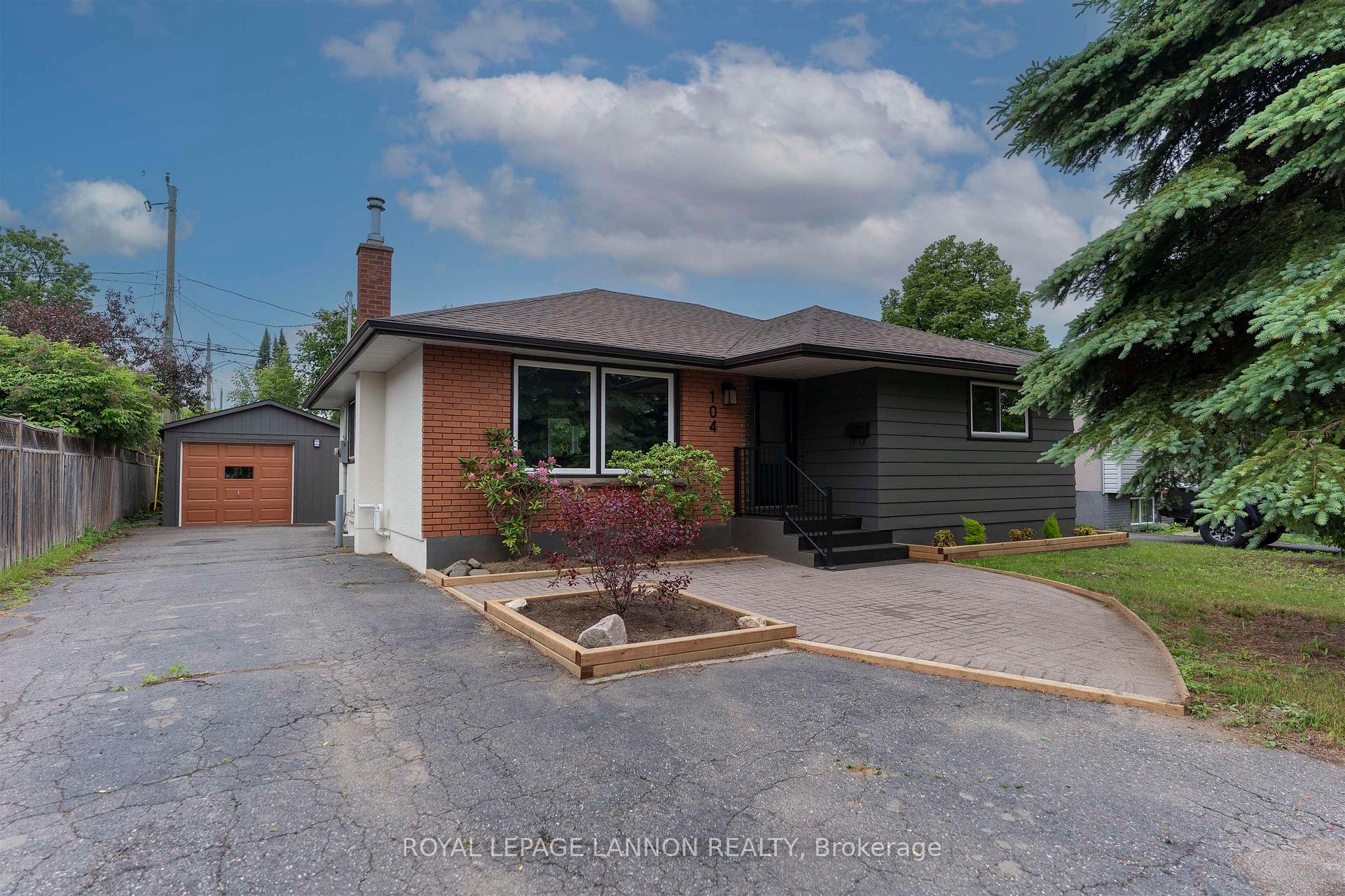 Photo 1 of 104 Riverview Drive, Thunder Bay, Edgewater Park — HOMEH