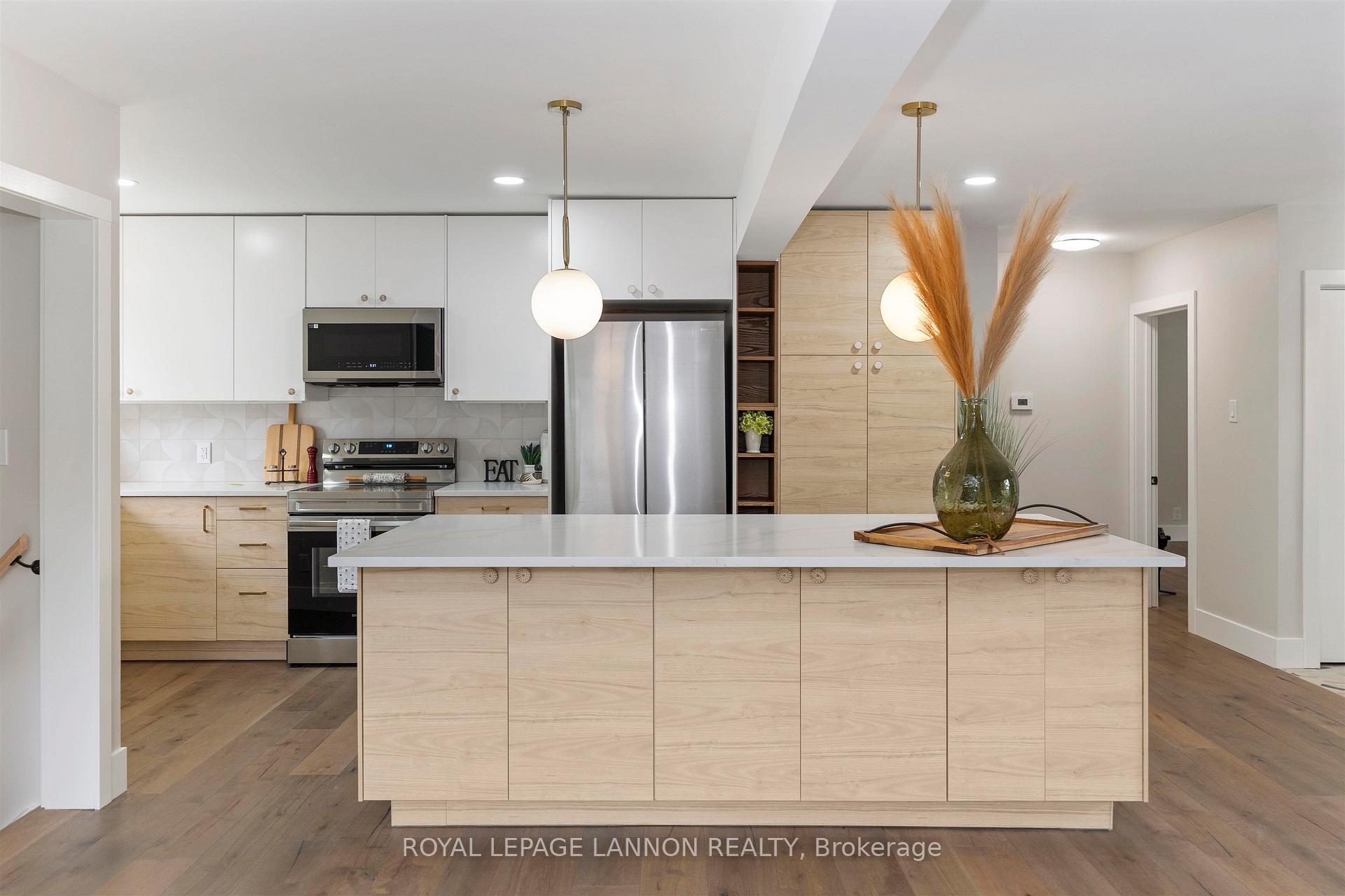 Photo 7 of 104 Riverview Drive, Thunder Bay, Edgewater Park — HOMEH