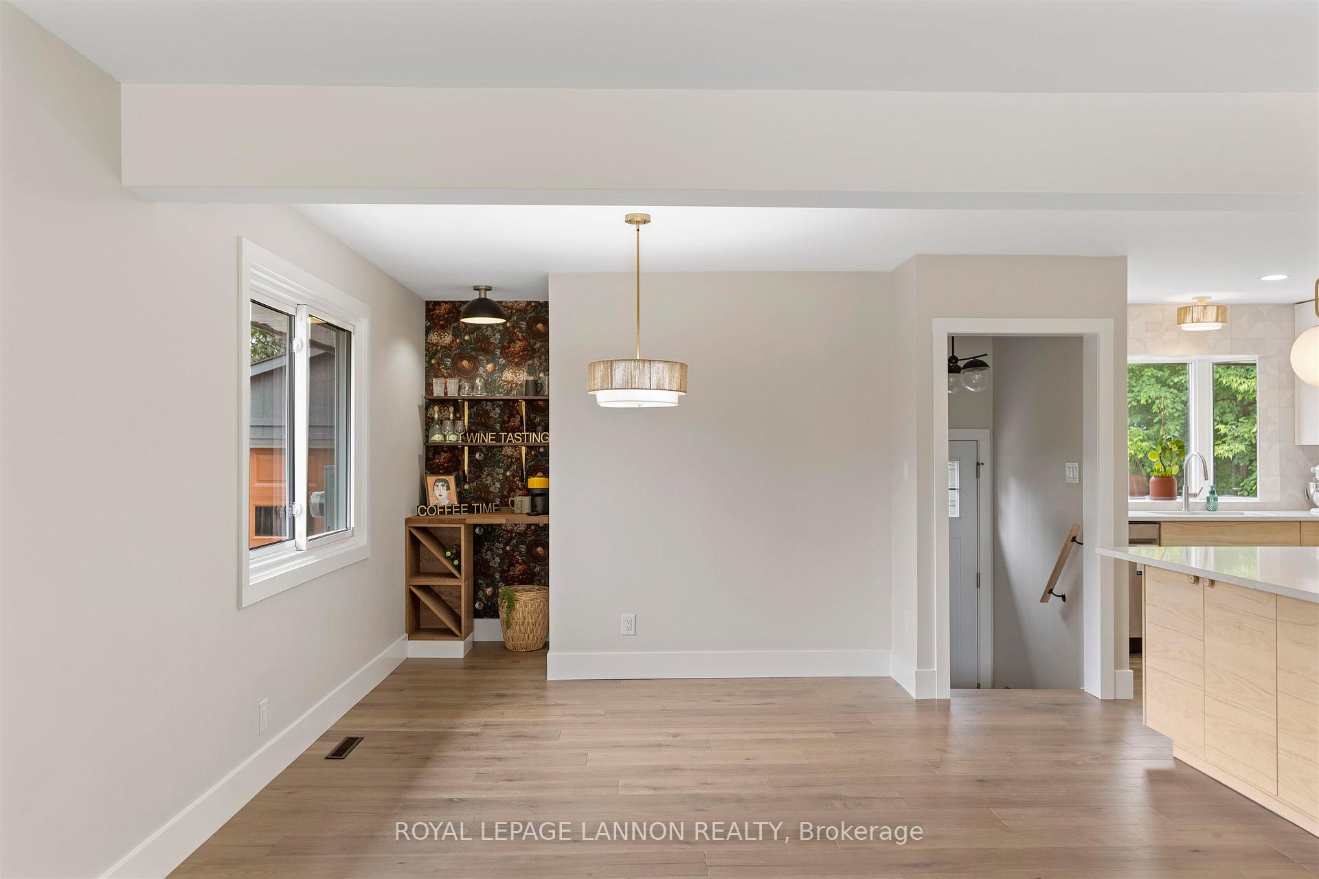 Photo 10 of 104 Riverview Drive, Thunder Bay, Edgewater Park — HOMEH