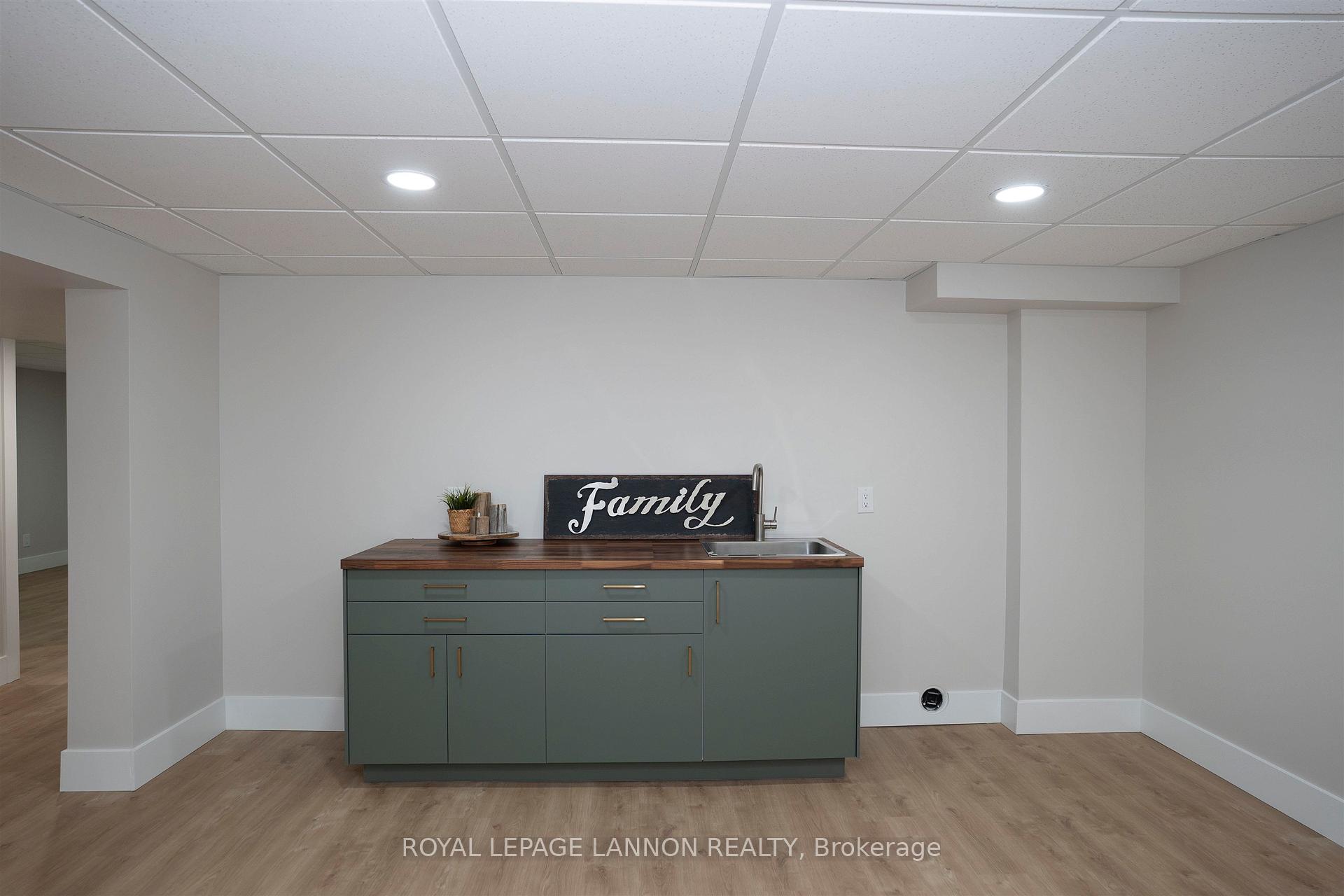 Photo 32 of 104 Riverview Drive, Thunder Bay, Edgewater Park — HOMEH
