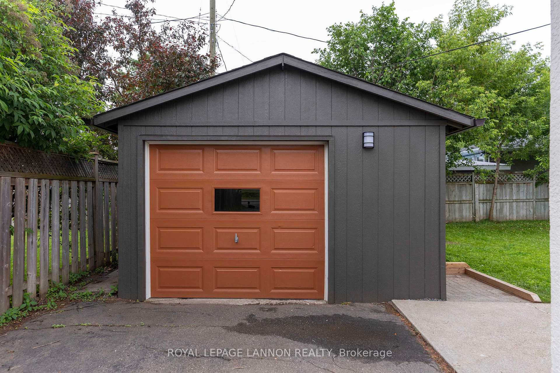 Photo 39 of 104 Riverview Drive, Thunder Bay, Edgewater Park — HOMEH