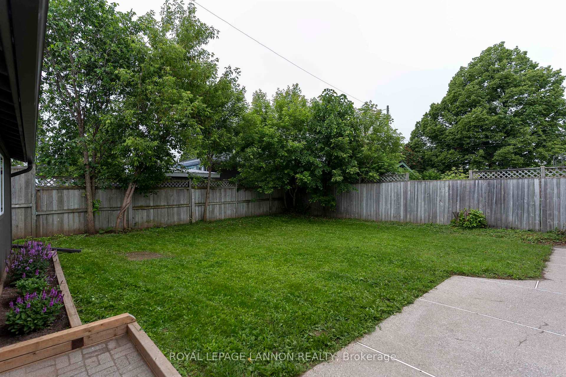 Photo 40 of 104 Riverview Drive, Thunder Bay, Edgewater Park — HOMEH