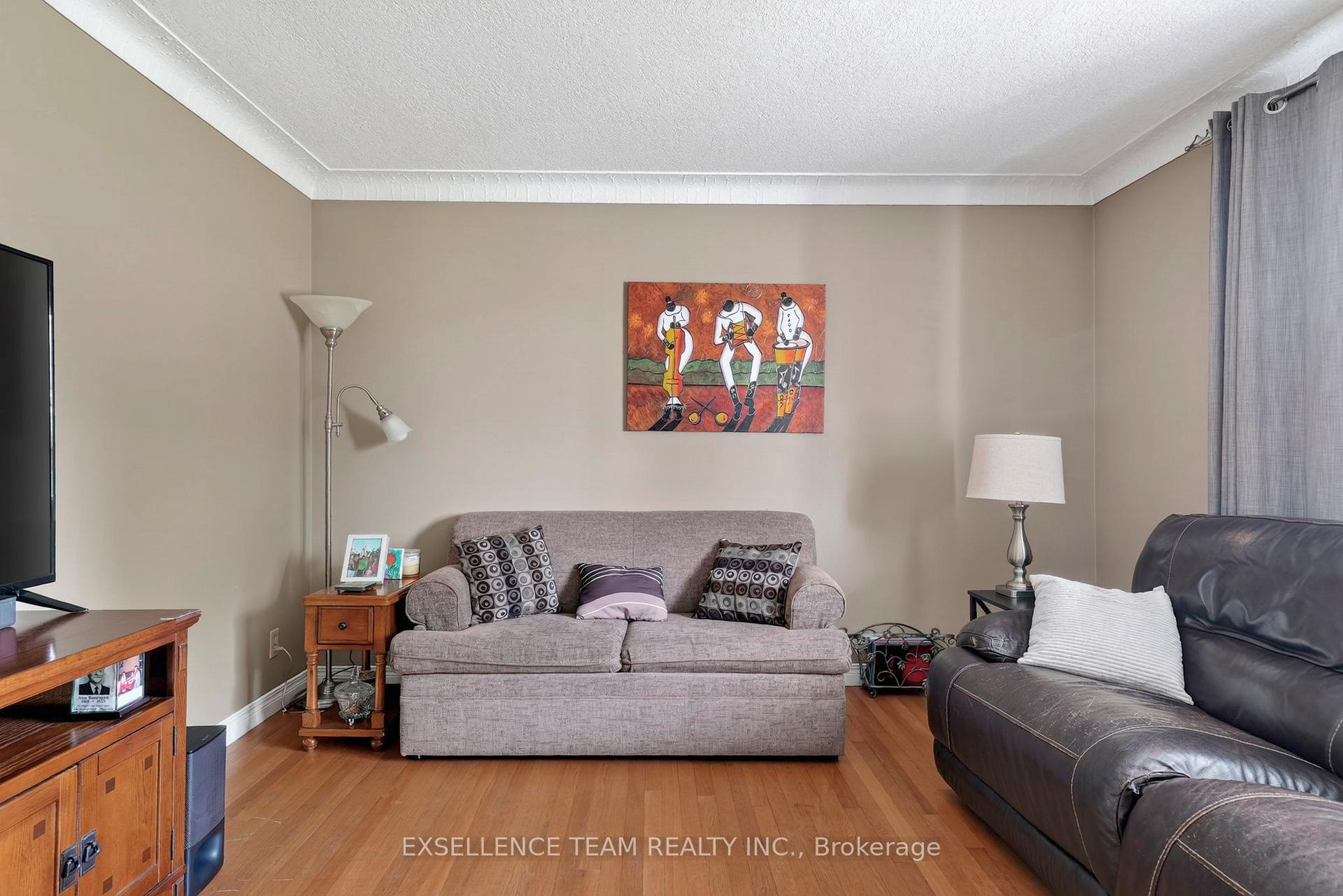 Photo 6 of 1120 Lasalle Road, Cornwall, Cornwall — HOMEH