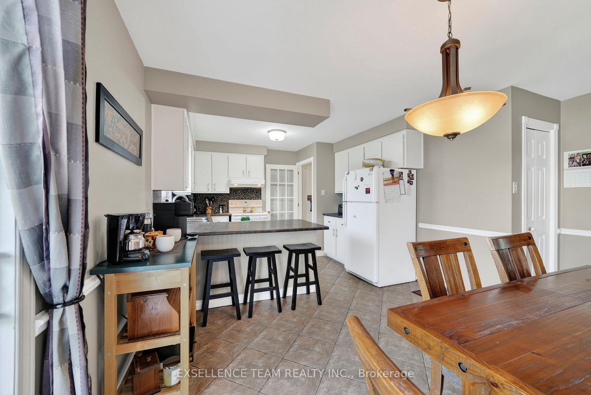 Photo 10 of 1120 Lasalle Road, Cornwall, Cornwall — HOMEH