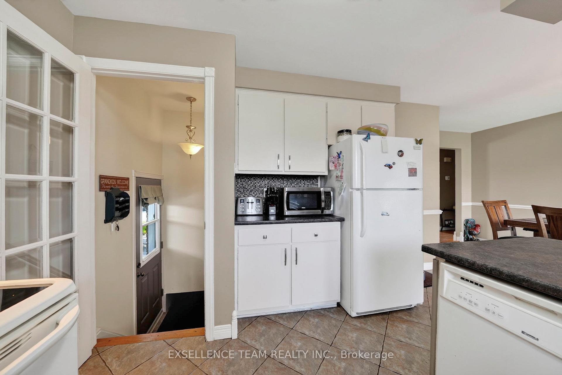 Photo 14 of 1120 Lasalle Road, Cornwall, Cornwall — HOMEH
